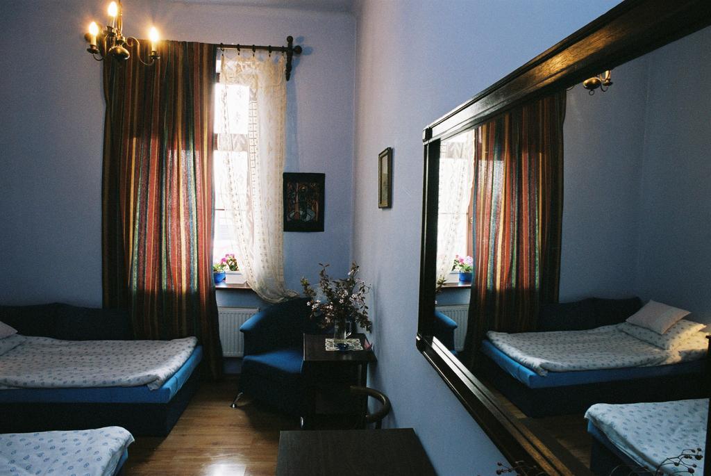 Piano Guest House คราคูฟ ภายนอก รูปภาพ