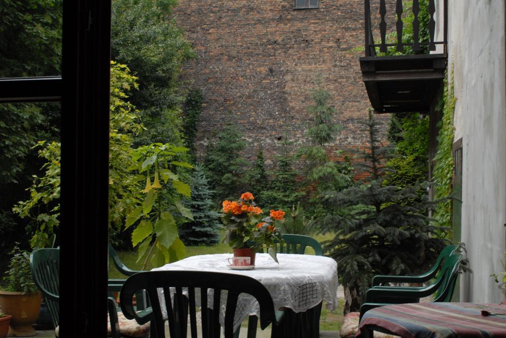 Piano Guest House คราคูฟ ภายนอก รูปภาพ
